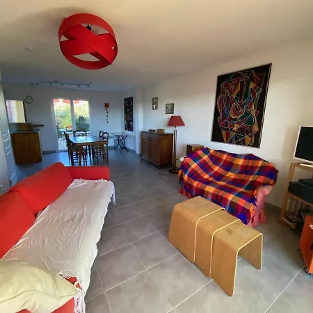 Вилла T4 Avec Piscine Residentielle, 3 Chambres, Jusqu'a 7 Personnes - Fr-1-81-578 *